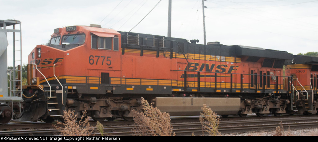 BNSF 6775